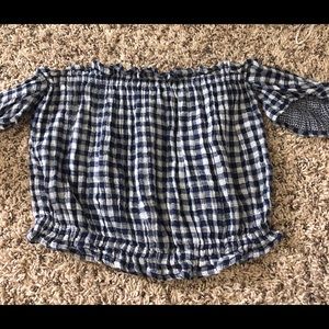 Off shoulder shirt